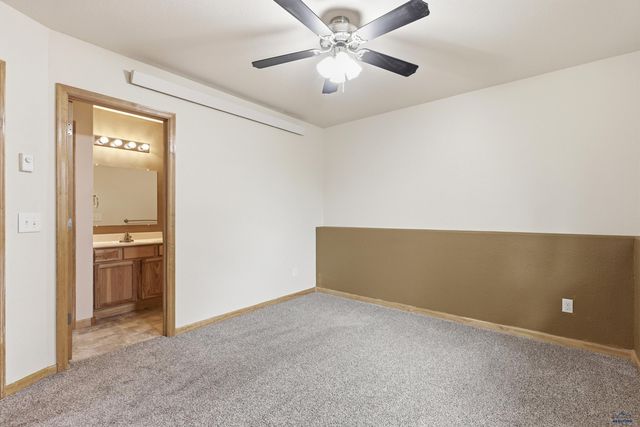 757 OLD CAVALRY RD, Rapid City, SD 57719