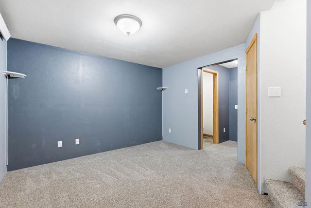 757 OLD CAVALRY RD, Rapid City, SD 57719