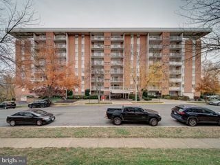 5250 VALLEY FORGE DR #315, Alexandria, VA 22304