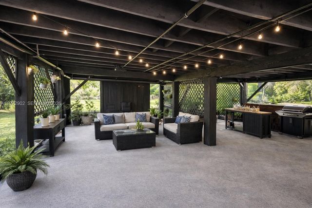 16932 W Calder Dr, West Palm Beach, FL 33470