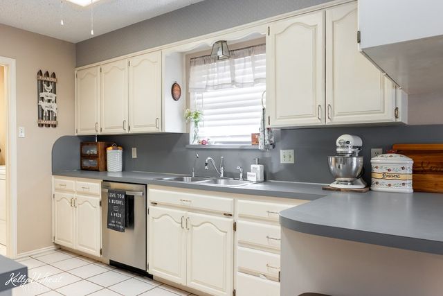 4718 Royal Oak Drive, San Angelo, TX 76904