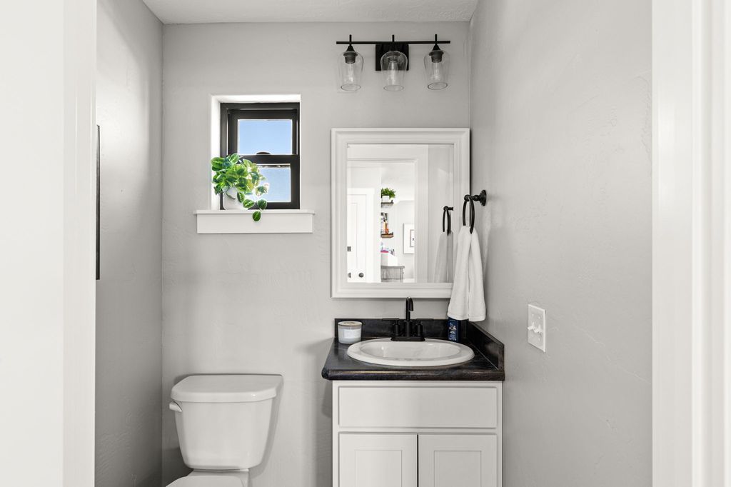 Image 22 of property listing at 2003 Meriwether Court, Great Falls, MT 59405