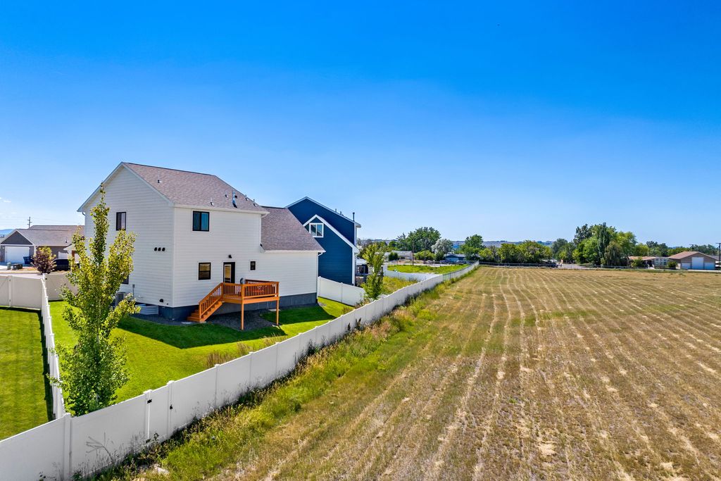 Image 47 of property listing at 2003 Meriwether Court, Great Falls, MT 59405