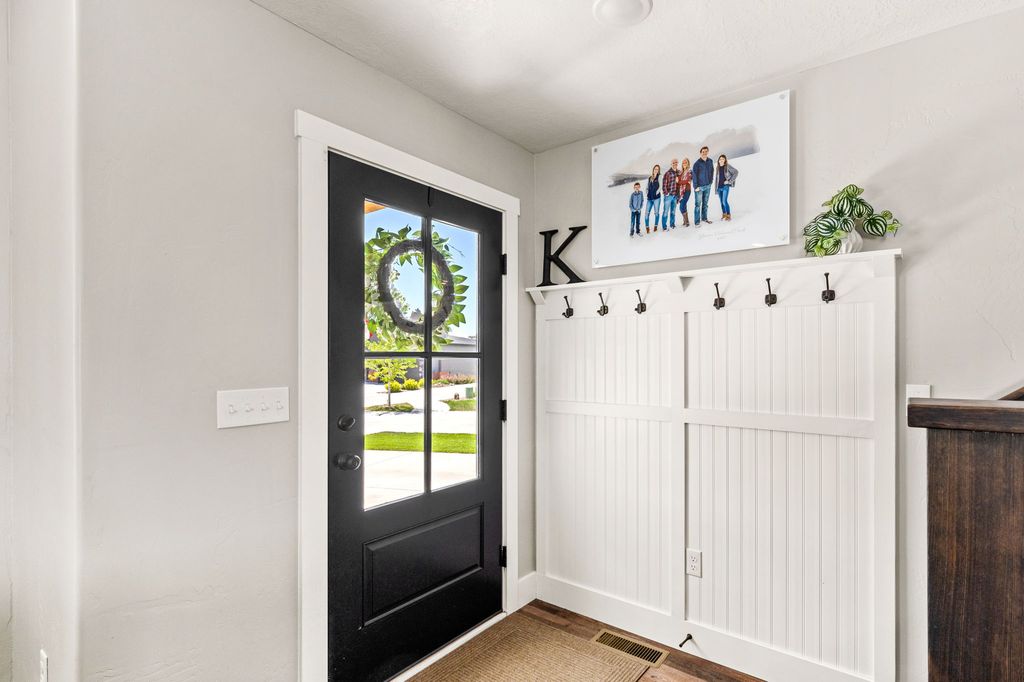 Image 7 of property listing at 2003 Meriwether Court, Great Falls, MT 59405