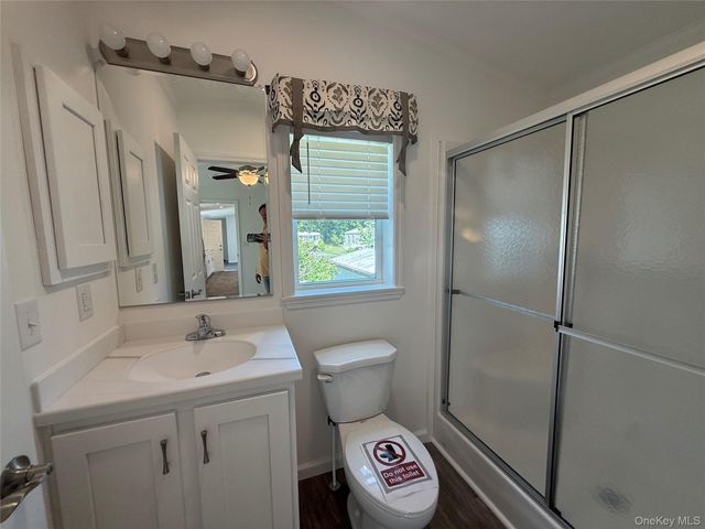 412 4TH Avenue, Middletown, NY 10940