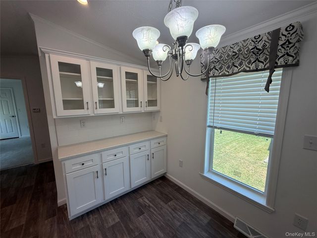 412 4TH Avenue, Middletown, NY 10940