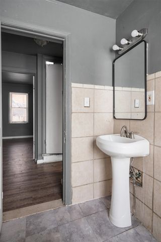 11801 Elmdale Street, Detroit, MI 48213