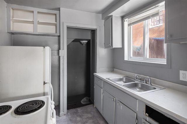 11801 Elmdale Street, Detroit, MI 48213