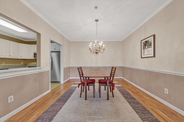 3025 McVitty Forest Dr Apt 209, Roanoke, VA 24018