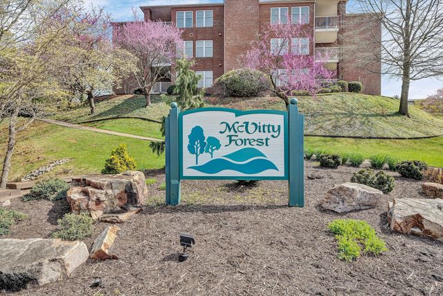 3025 McVitty Forest Dr Apt 209, Roanoke, VA 24018