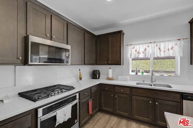 11789 Calenda Court, Victorville, CA 92392