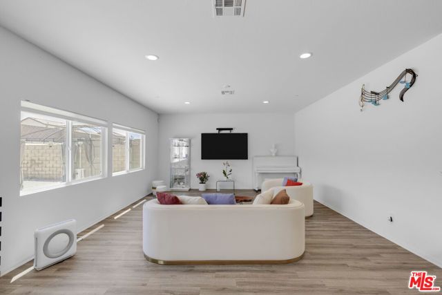 11789 Calenda Court, Victorville, CA 92392