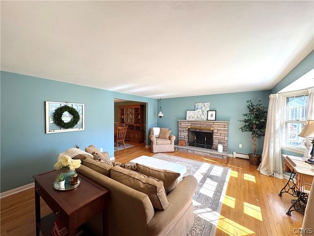 7553 Daphne Drive, Clay, NY 13212