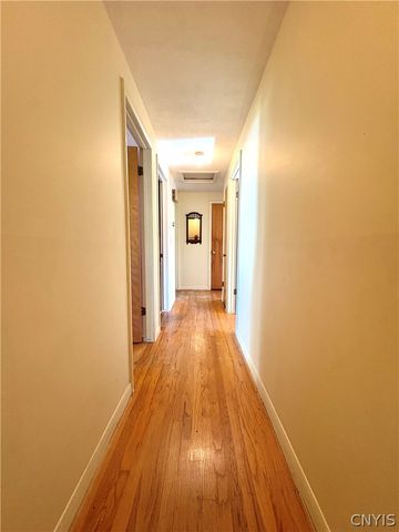7553 Daphne Drive, Clay, NY 13212