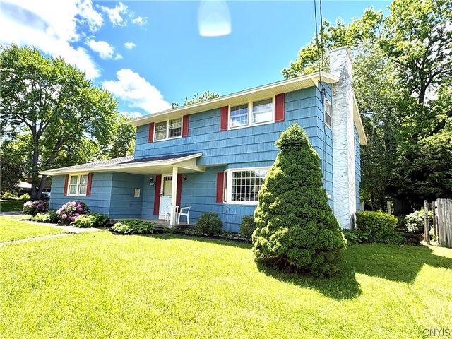7553 Daphne Drive, Clay, NY 13212