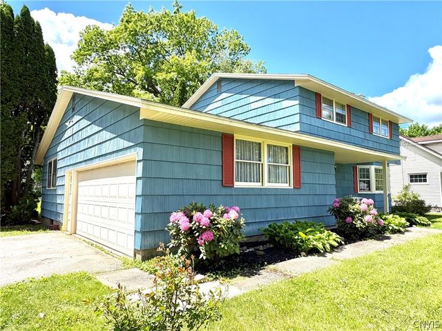 7553 Daphne Drive, Clay, NY 13212