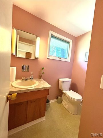 7553 Daphne Drive, Clay, NY 13212