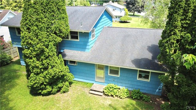 7553 Daphne Drive, Clay, NY 13212