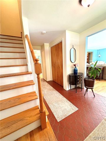 7553 Daphne Drive, Clay, NY 13212