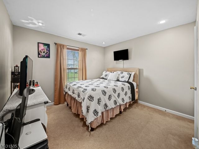 3 Caramel Dr, Lumberton Twp., NJ 08048