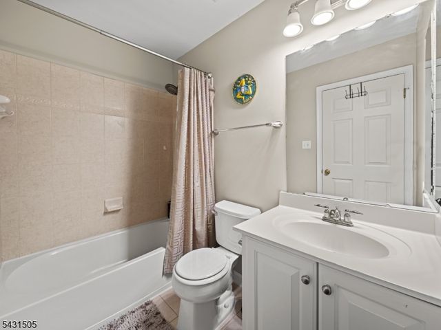 3 Caramel Dr, Lumberton Twp., NJ 08048