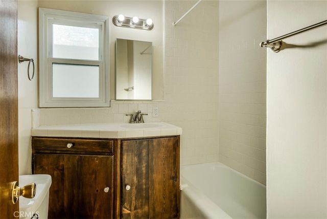 439 Longfellow, Hermosa Beach, CA 90254