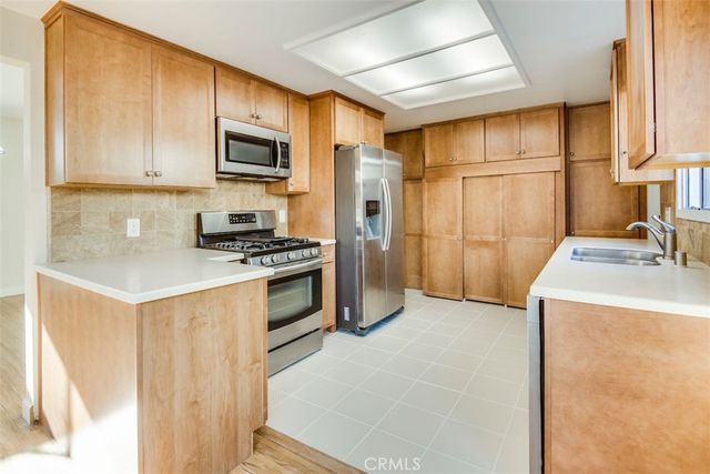 439 Longfellow, Hermosa Beach, CA 90254