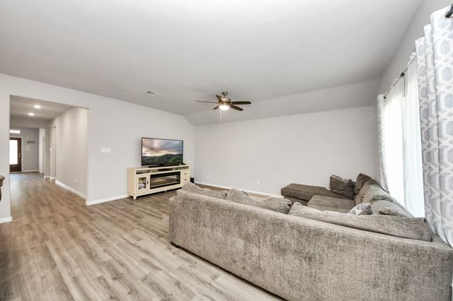 19126 Hidden Arbor Drive, Manvel, TX 77578