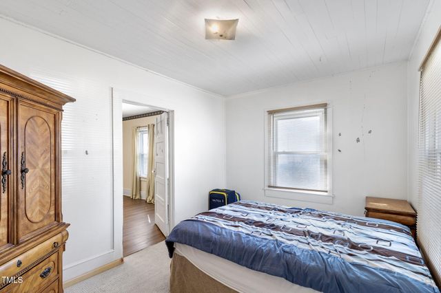 805 S 11th Street, Lillington, NC 27546