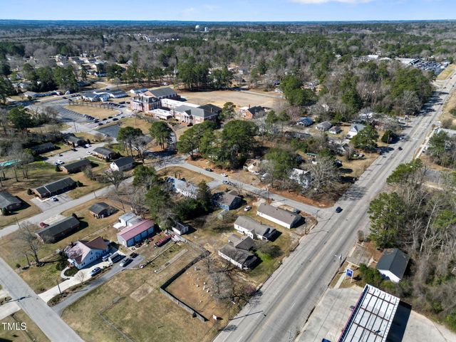 805 S 11th Street, Lillington, NC 27546