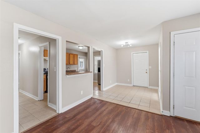 4814 Burma Road, Houston, TX 77033