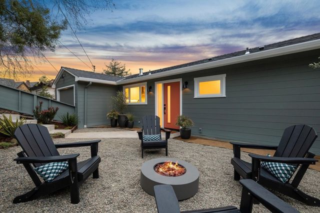 582 Euclid Ave, Berkeley, CA 94708