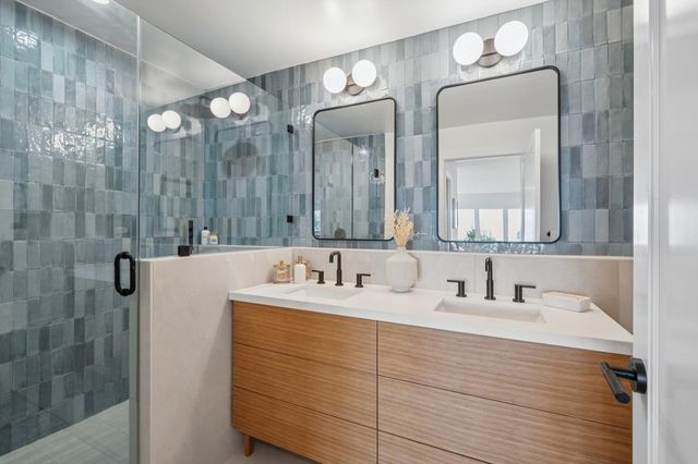 582 Euclid Ave, Berkeley, CA 94708