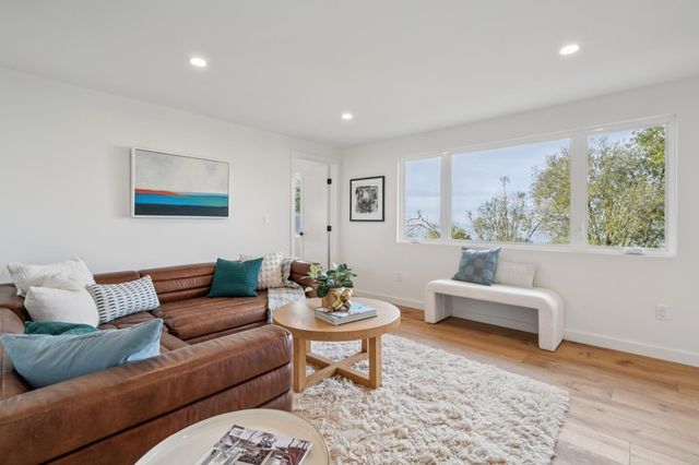 582 Euclid Ave, Berkeley, CA 94708