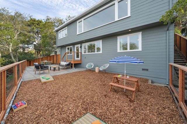 582 Euclid Ave, Berkeley, CA 94708