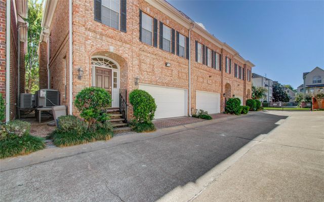 1931 Woodbury Street, Houston, TX 77030