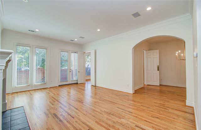 1931 Woodbury Street, Houston, TX 77030