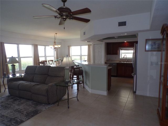 101 N MARION COURT 114, Punta Gorda, FL 33950
