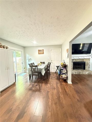 4400 Leafview Drive, Gillsville, GA 30543