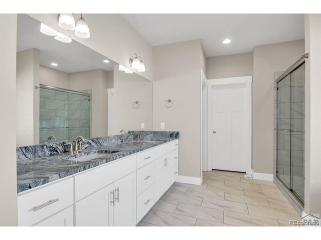 866 E Snyder Dr, Pueblo, CO 81007