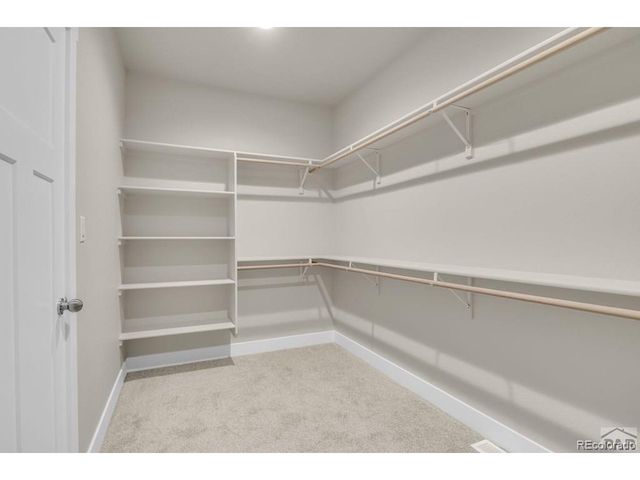 866 E Snyder Dr, Pueblo, CO 81007