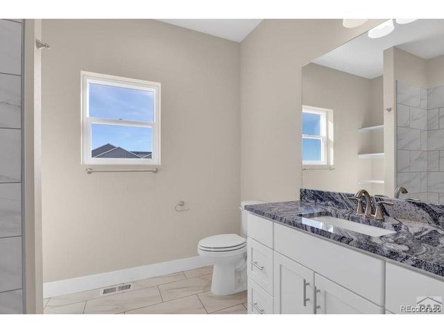 866 E Snyder Dr, Pueblo, CO 81007