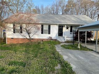 39 Hasty Hill Road, Thomasville, NC 27360