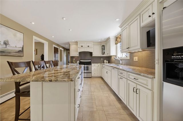 480 Comstock Parkway, Cranston, RI 02921