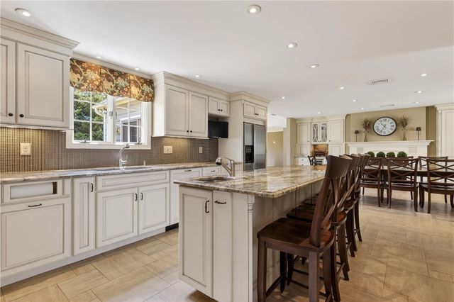 480 Comstock Parkway, Cranston, RI 02921