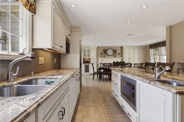 480 Comstock Parkway, Cranston, RI 02921