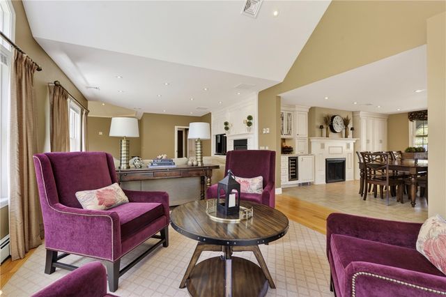 480 Comstock Parkway, Cranston, RI 02921