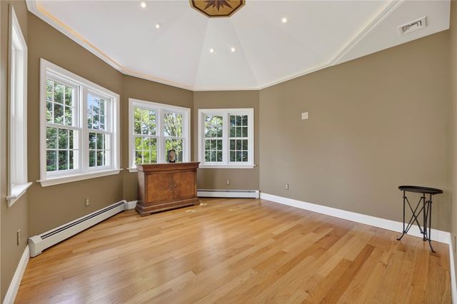480 Comstock Parkway, Cranston, RI 02921