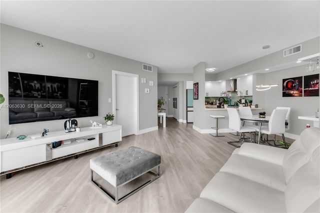 9066 SW 73rd Court 1208, Miami, FL 33156