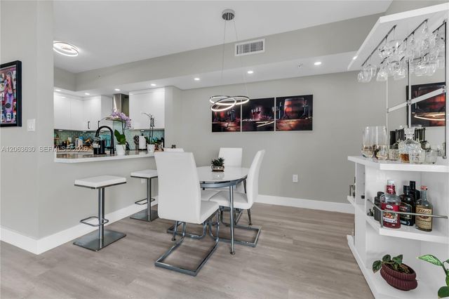 9066 SW 73rd Court 1208, Miami, FL 33156